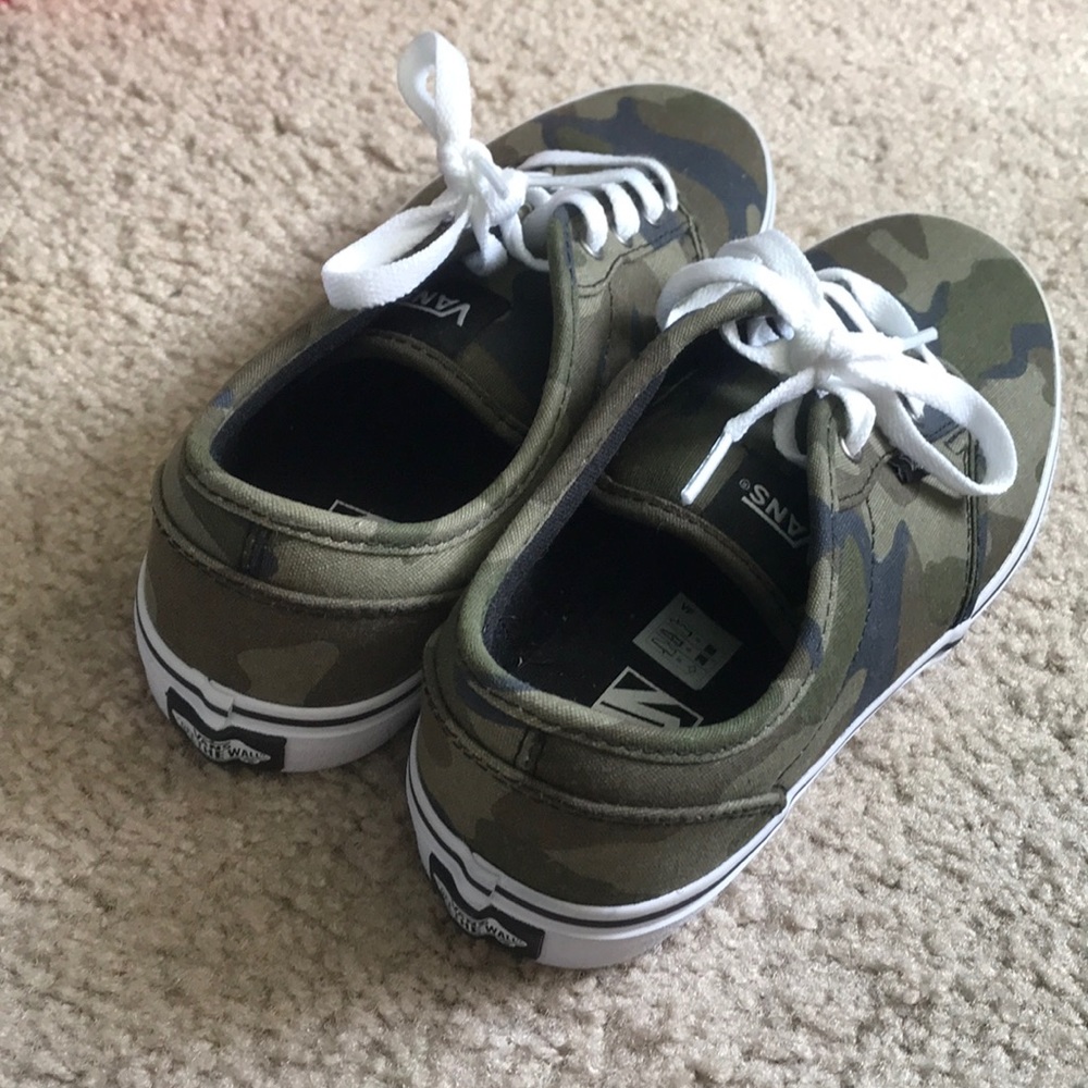 Vans - Picture 2 of 2